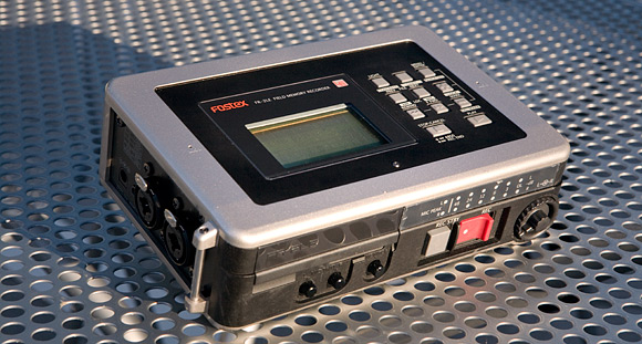 Fostex FR2-LE The Fostex FR2-LE: superb value, challenging ergonomics in the field.