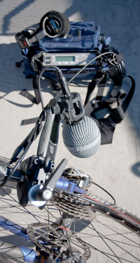 Super Clamp High Shot This bicycle mounting held pretty well on relatively gentle roads, and took 3 minutes to rig.