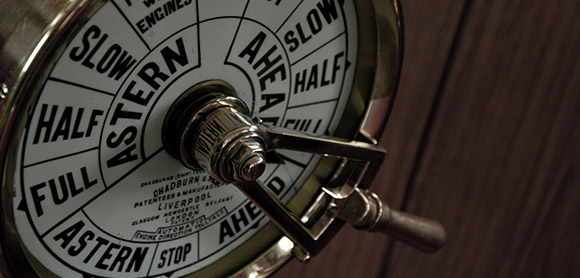 The engine telegraph unit.